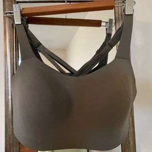 Lululemon Adapt and Align Bra NWT